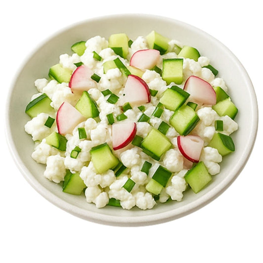 Twaróg z rzodkiewką i ogórkiem